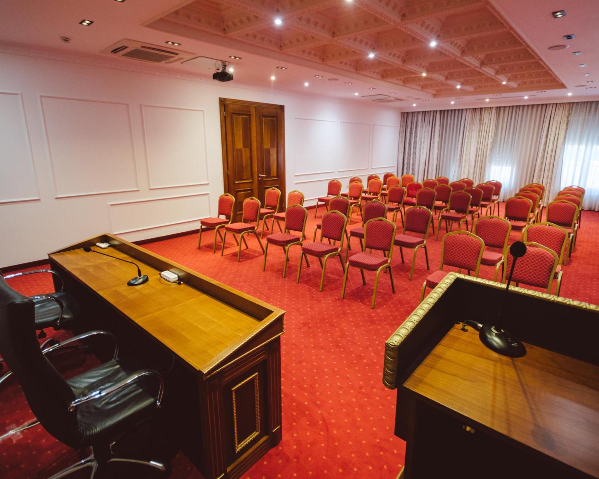 Star Hill Hotel & Spa Pristina Esterno foto