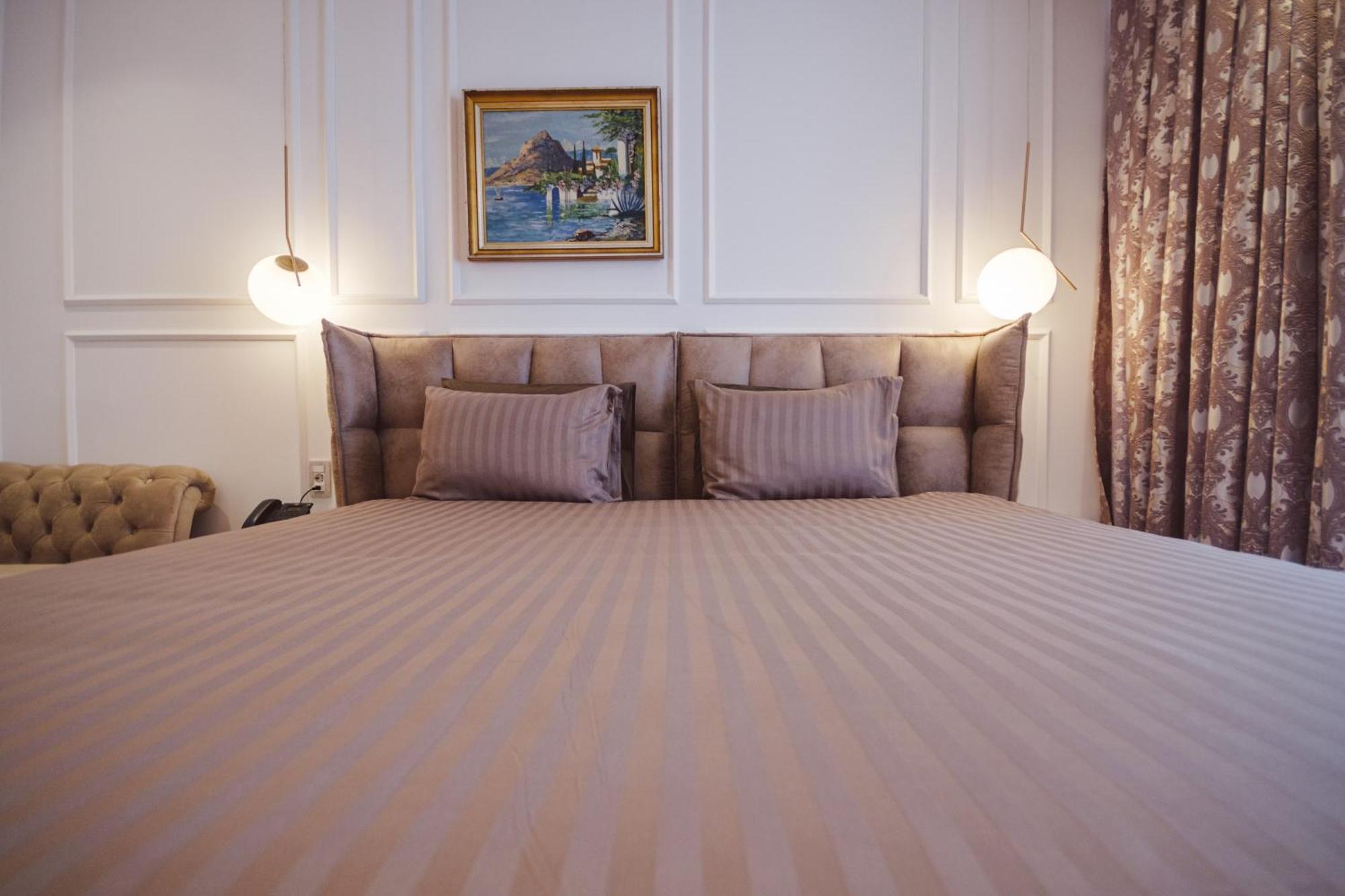 Star Hill Hotel & Spa Pristina Esterno foto