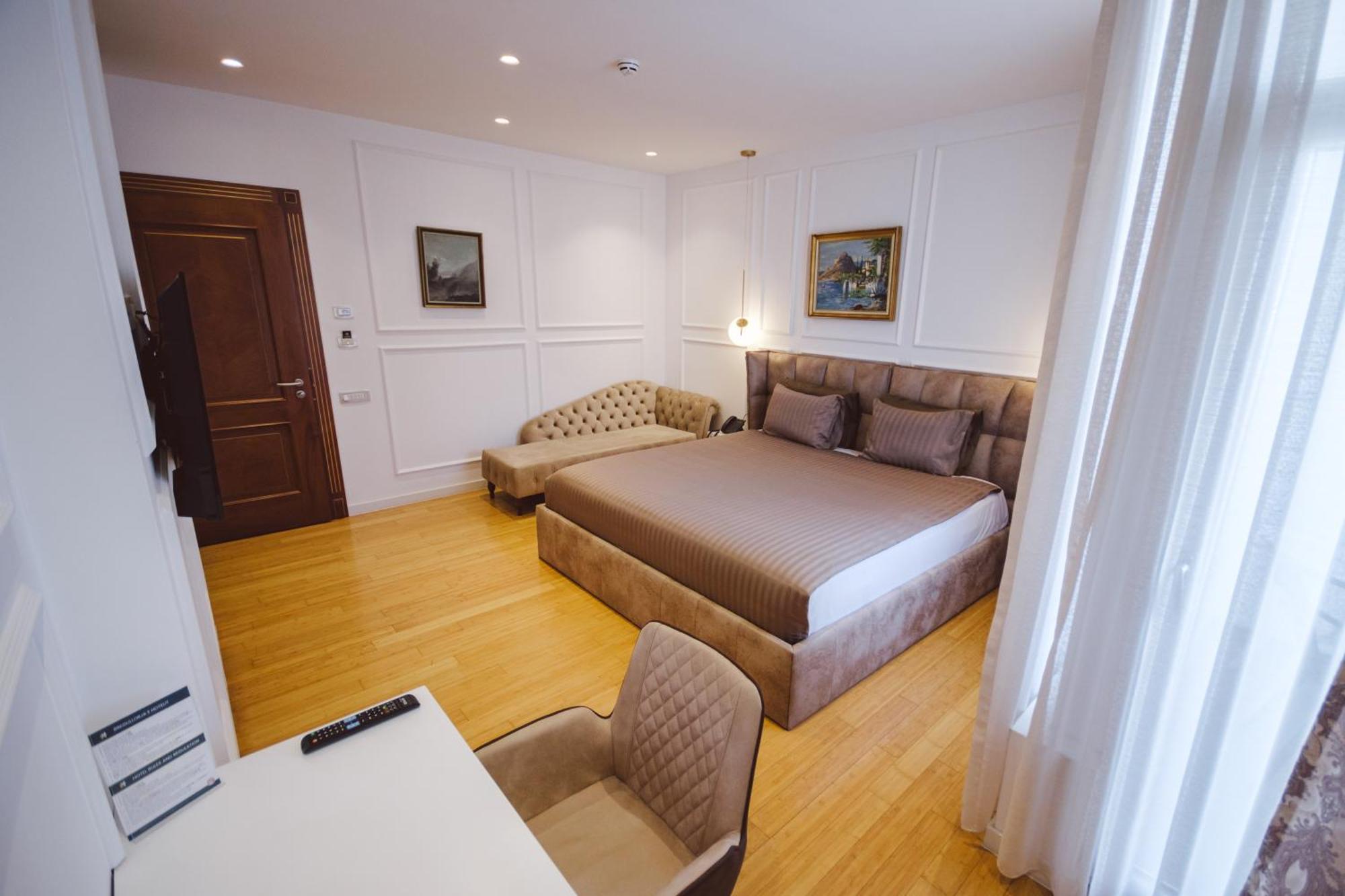 Star Hill Hotel & Spa Pristina Esterno foto