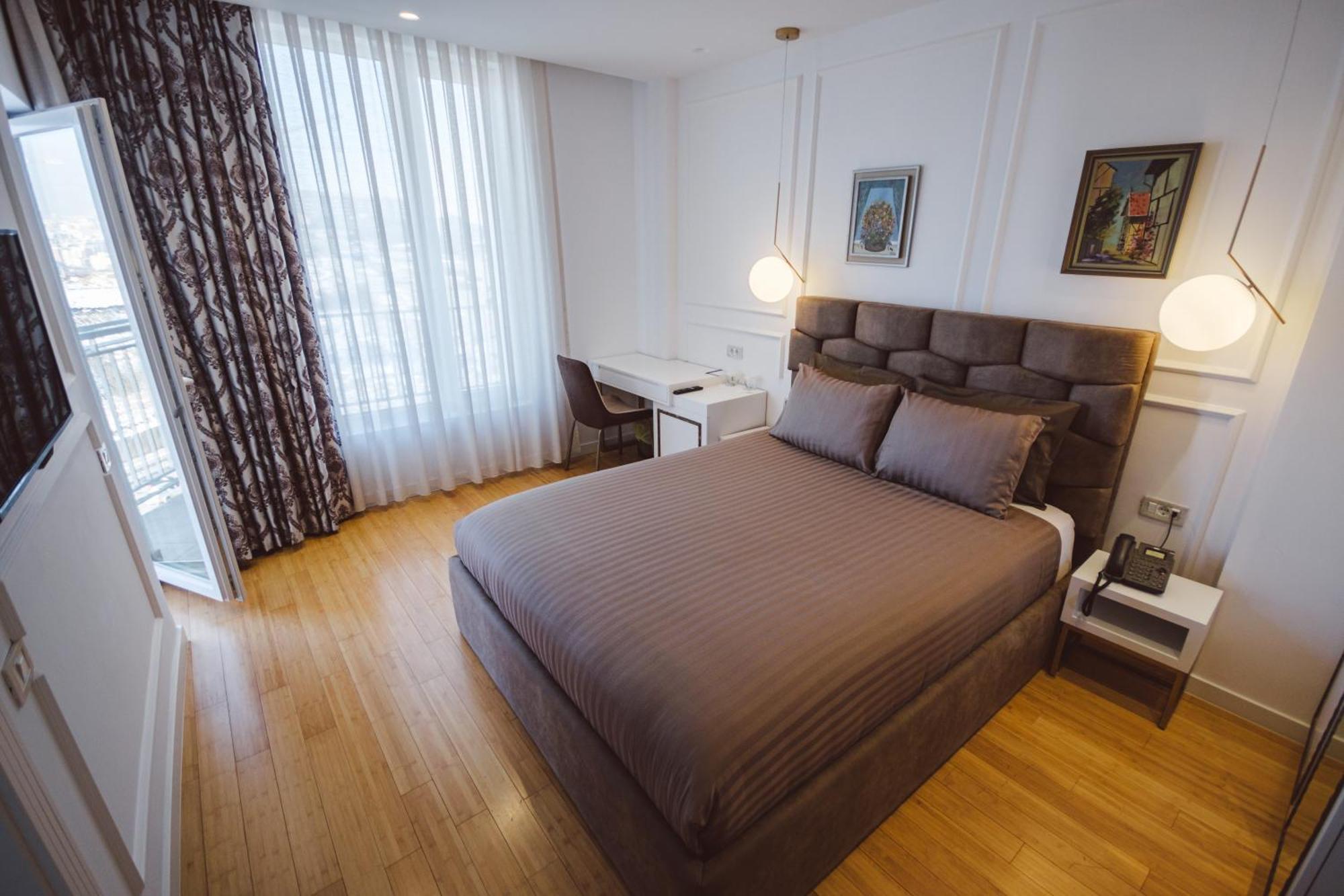 Star Hill Hotel & Spa Pristina Esterno foto
